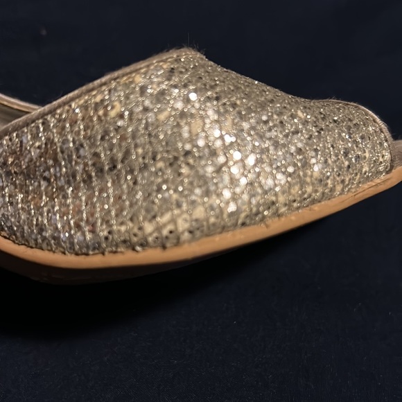 Size 7 LeChateau Heels - Picture 4 of 4